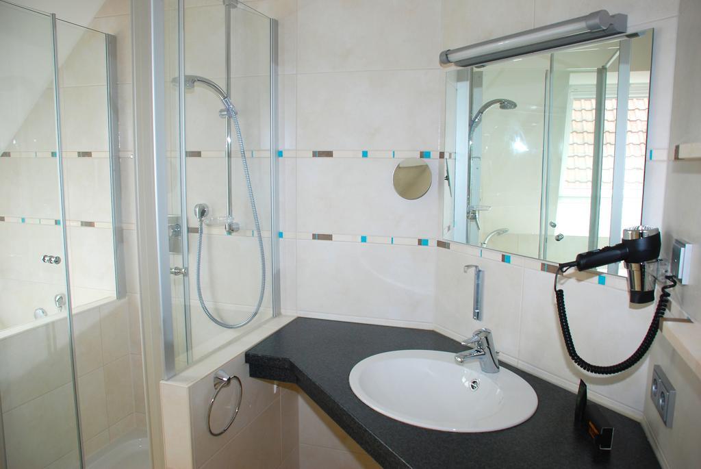 Hezelhof'S Radl-Hotel Wassertrüdingen Zimmer foto